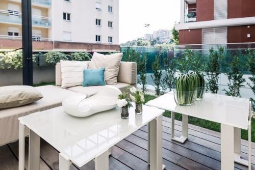 Cовременная квартира на лазурном берегу. 08