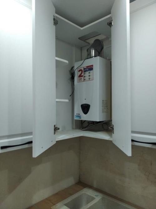 Можно с уверенностью сказать, что это один из самых универсальных и актуальных вариантов для кухни на все времена. 03