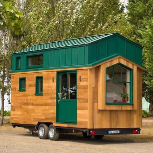 Очень маленький дом на колёсах. 05