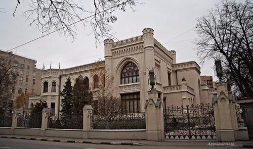 10 самых красивых особняков Москвы. 01