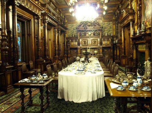 Пелеш- один из красивейших замков Румынии. 06