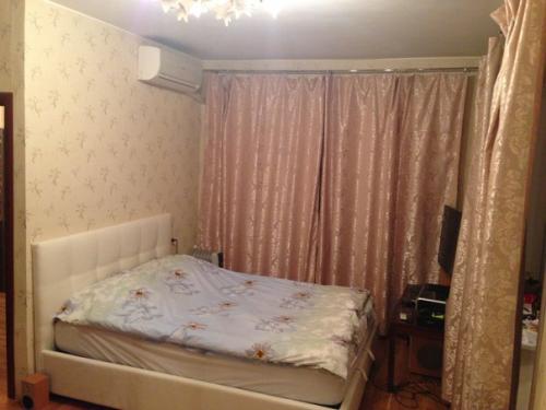 1-Комн сдам.  Квартиру без посредников на длительный срок. 01