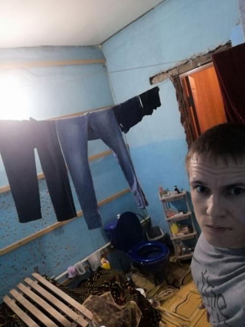 Достался мне старенький домик, пришлось нелегко, но я справился. 01