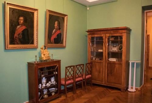 Я тебя в МУЗЕЙ поведу. 01