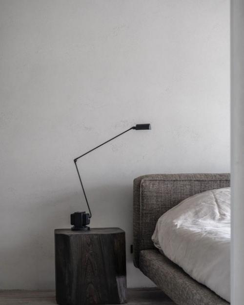 Интерьер в стиле минимализм с ванной в спальне. 06