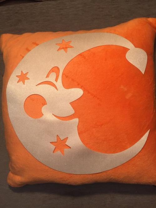 Декоративные подушки непременным элементом современного интерьера являются. 04