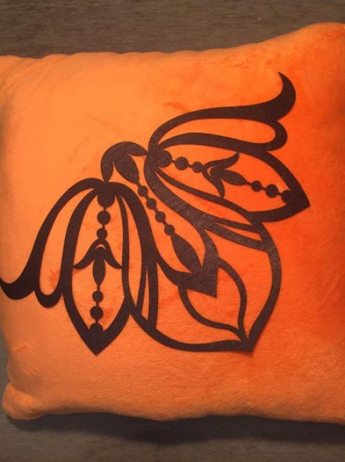 Декоративные подушки непременным элементом современного интерьера являются. 01