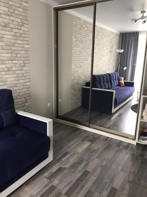 Небольшая студия для девушки - студентки. 01