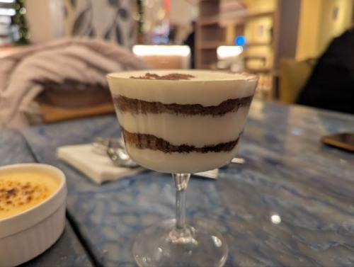 Неделю назад был в кофейне Collision я был на лекции по истории России. 03 Неделю назад был в кофейне Collision я был на лекции по истории России. 03