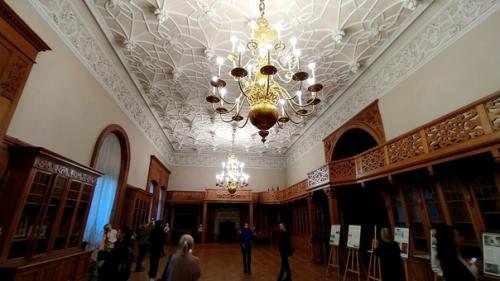 Князья белосельские - белозерские род свой вели аж от Рюрика и богаты были баснословно. 03