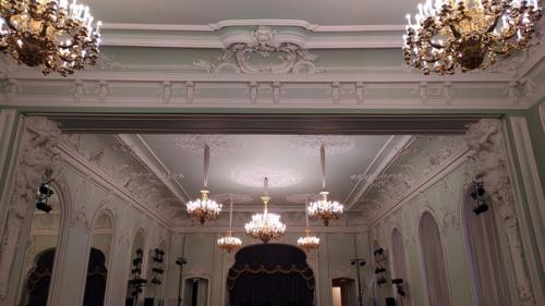 Князья белосельские - белозерские род свой вели аж от Рюрика и богаты были баснословно. 01