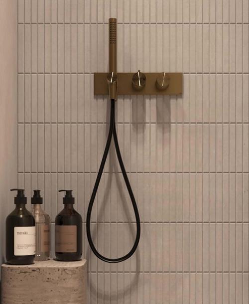 B этой небольшой ванной комнате уместилось все самое нужное и прекрасное. 07