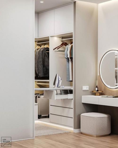 Интересная идея оформления гардеробной комнаты в спальне. 07