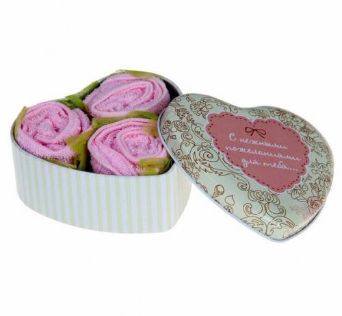 Мыльный набор - это оригинальный и очень приятный подарок для любителей водных процедур. 03