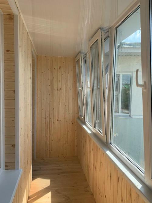 Для ценителей современного дизайна и максимального света - панорамное остекление от пола до потолка! 01