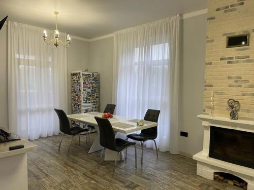 Современная кухня - гостиная. 01