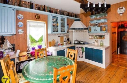 За $62, 5 тысячи по курсу. 06