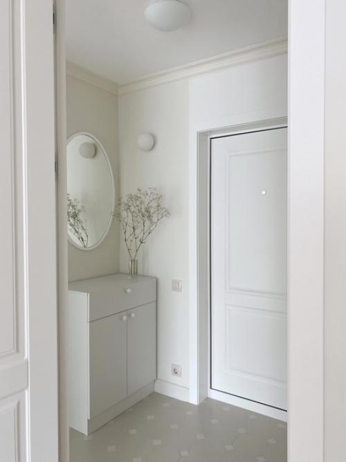 Легкий светлый интерьер однокомнатной квартиры 35 кв. 05