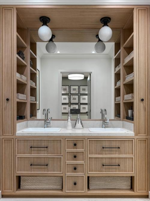 Попадая в эту квартиру, легко можно ощутить себя где-нибудь далеко за городом, посреди нетронутой природы. 08