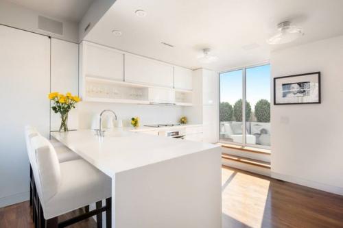 Элитный апартаменты, находятся на Fifth Avenue, в самом центре Нью-йорка, США. 05