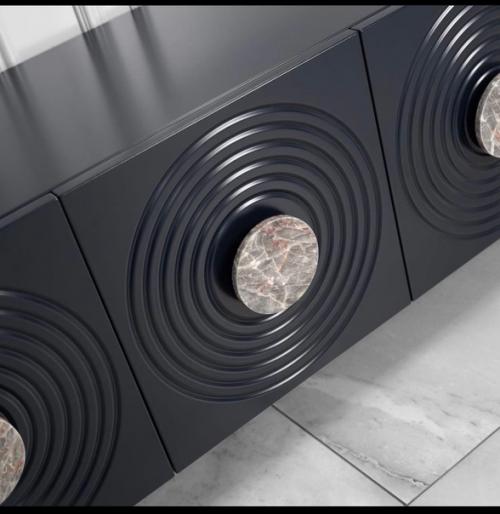 Любой Look совершенен благодаря каждой правильно подобранной мелочи. 03