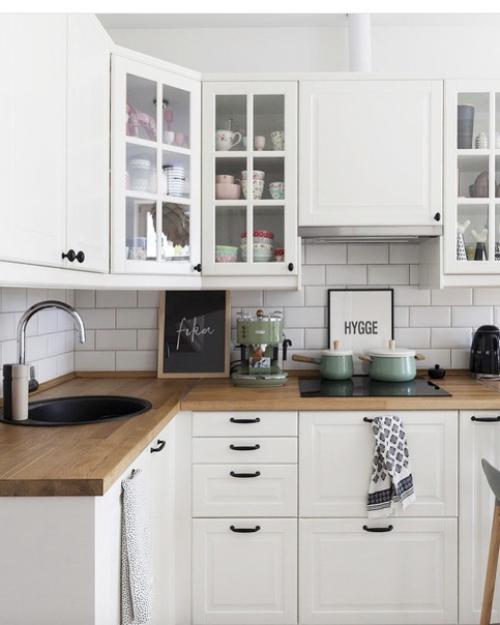 Небольшая, но очень уютная студия. 05