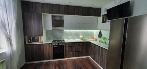 Чтоб до потолка. 02