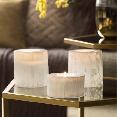 Интерьер спальни с картинки: мы украшаем гостиную декором Togas. 02