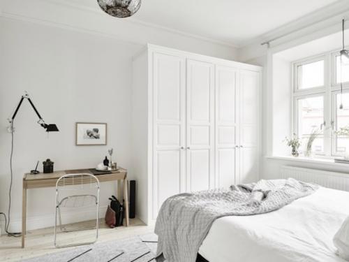 Интерьер этой шведской квартиры в лучших традициях скандинавского стиля выдержан. 05