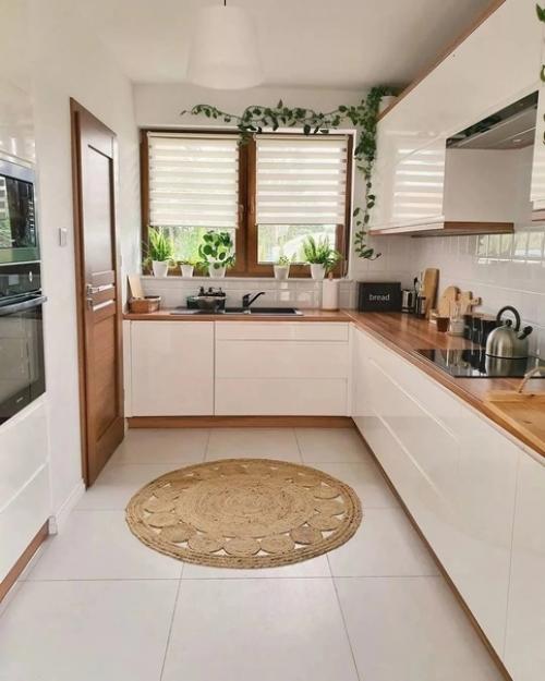 Недавно писала про белую кухню. 01