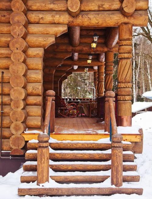 Русская сказка. Деревянный дом ручной рубки в старорусском стиле. 03