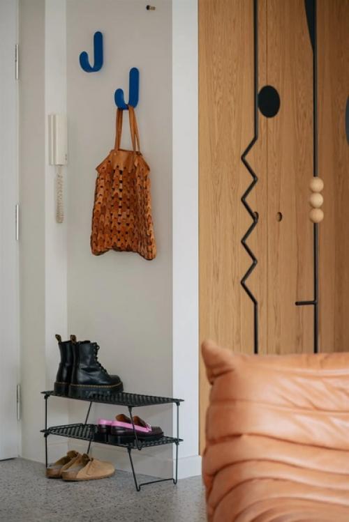 Интерьер двухкомнатной квартиры для молодой девушки (33 кв. 04