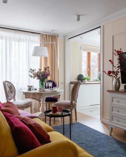 Автор проекта Екатерина паршинцева из студии Rodenhome описывает свою заказчицу так: она амбициозная и романтичная одновременно. 03