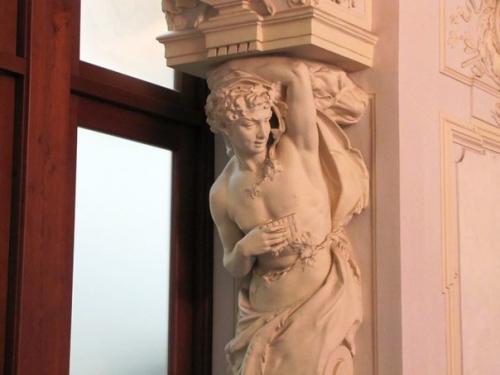 Перед вами предтеча модерна - миниатюрный особнячок фабриканта к. б. зигеля по проекту архитектора Иеронима Себастьяновича китнера. 05