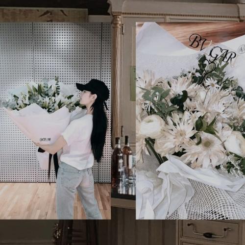 /: (Твоя квартира в этот вечер очень красива. 04