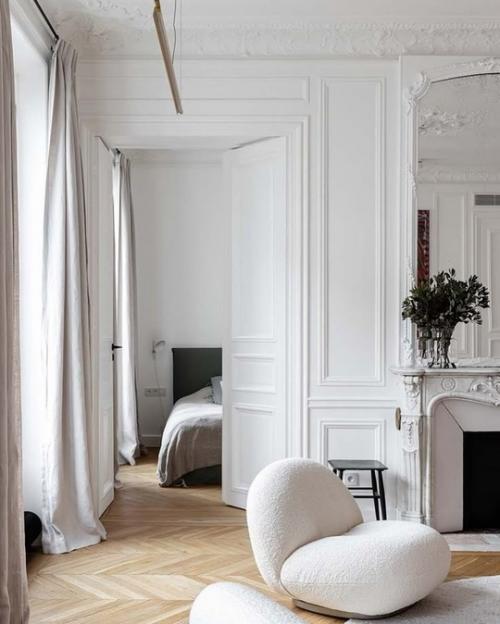 Родители моего отца практически первыми в деревне кирпичный дом построили. 08