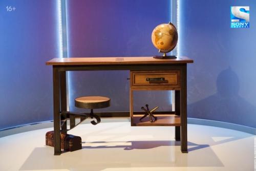 Какой из этих предметов интерьера вы бы рискнули поставить в своей гостиной? 02