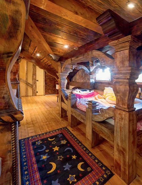 Арт - объект из кедра. 07