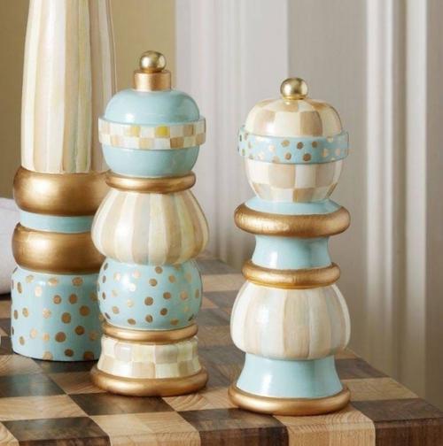 В интернете полным полно картинок на тему стиля Маккензи чайлдс но от большинства у меня просто болят глаза. 09