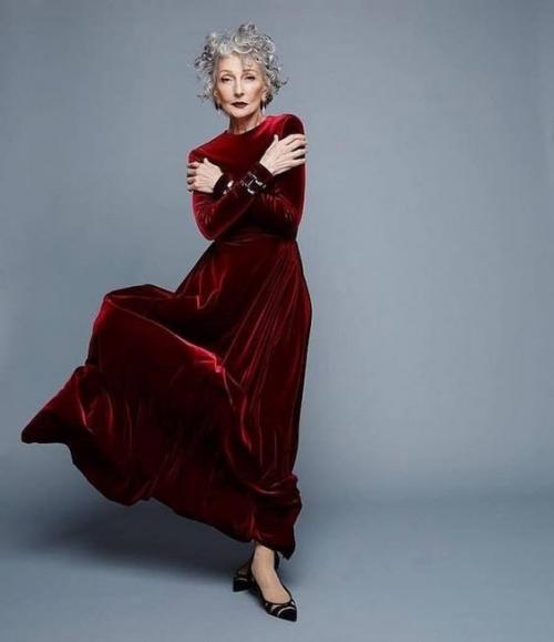 Алисия боррас - испанская модель, удостоенная титула Мисс Испания в 1965 году. 05