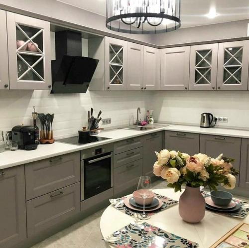 Современная кухня. В спокойной гамме. 01