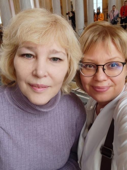 Говорят, если пройти по всем залам эрмитажа, нашагаешь 24 км. 06