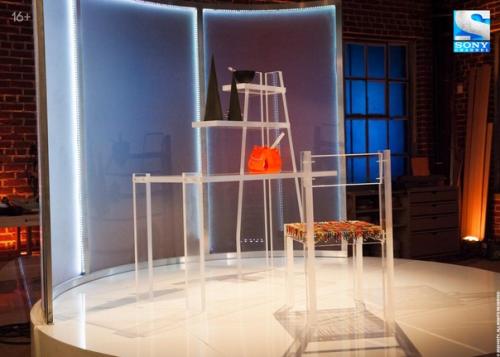 Какой из этих предметов интерьера вы бы рискнули поставить в своей гостиной? 04