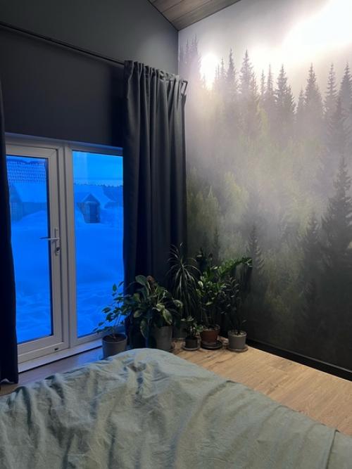 Многие отговаривали меня от идеи повесить в спальне шторы, но я нашла идеальные на wb. 03