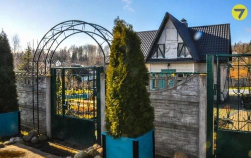 За $62, 5 тысячи по курсу. 03