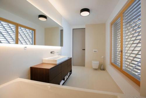 Архитекторы фирмы Sono Arhitekti представили проект семейного дома в Словении. 07