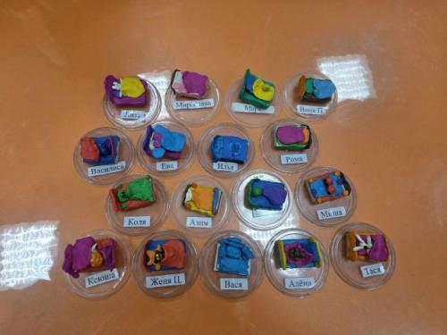 Первая неделя февраля для ребят старшей группы номер 4 Юный Петербуржец превратилась в настоящее путешествие по квартире! 06