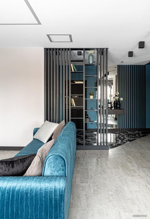 Современный интерьер кухни - гостиной в квартире молодого холостяка в минской новостройке. 05