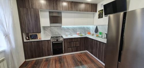 Чтоб до потолка. 01