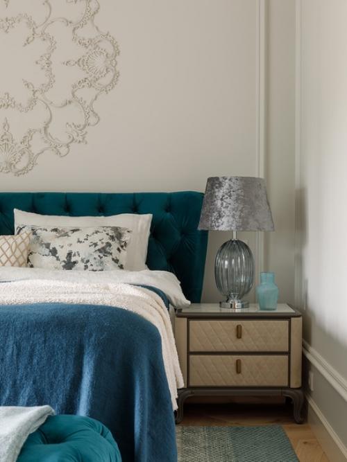 Неоклассика в бирюзовых цветах: Сталинка в Санкт-петербурге, 142 м. 07